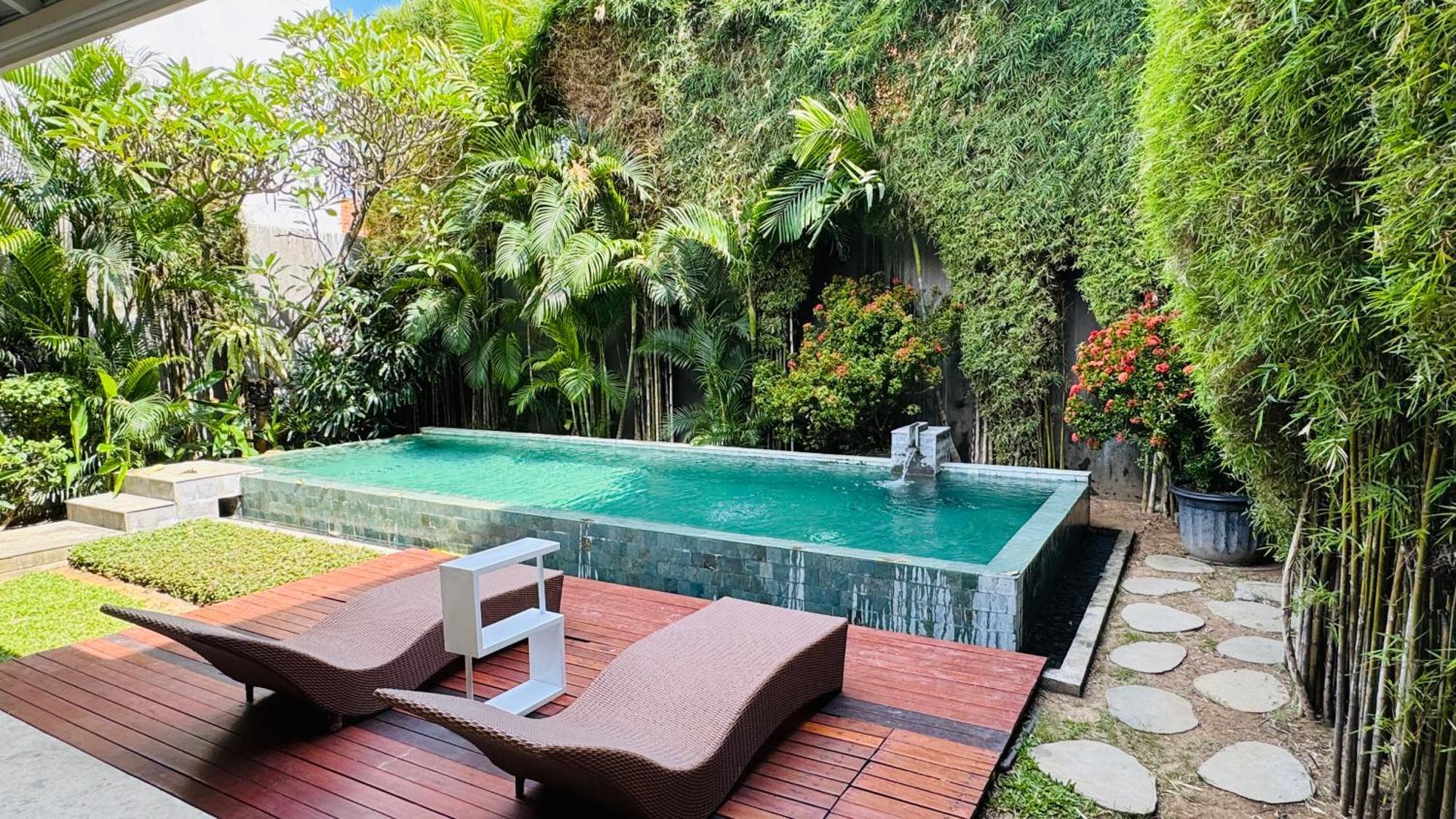 Villa Rainbow Sanur Екстер'єр фото
