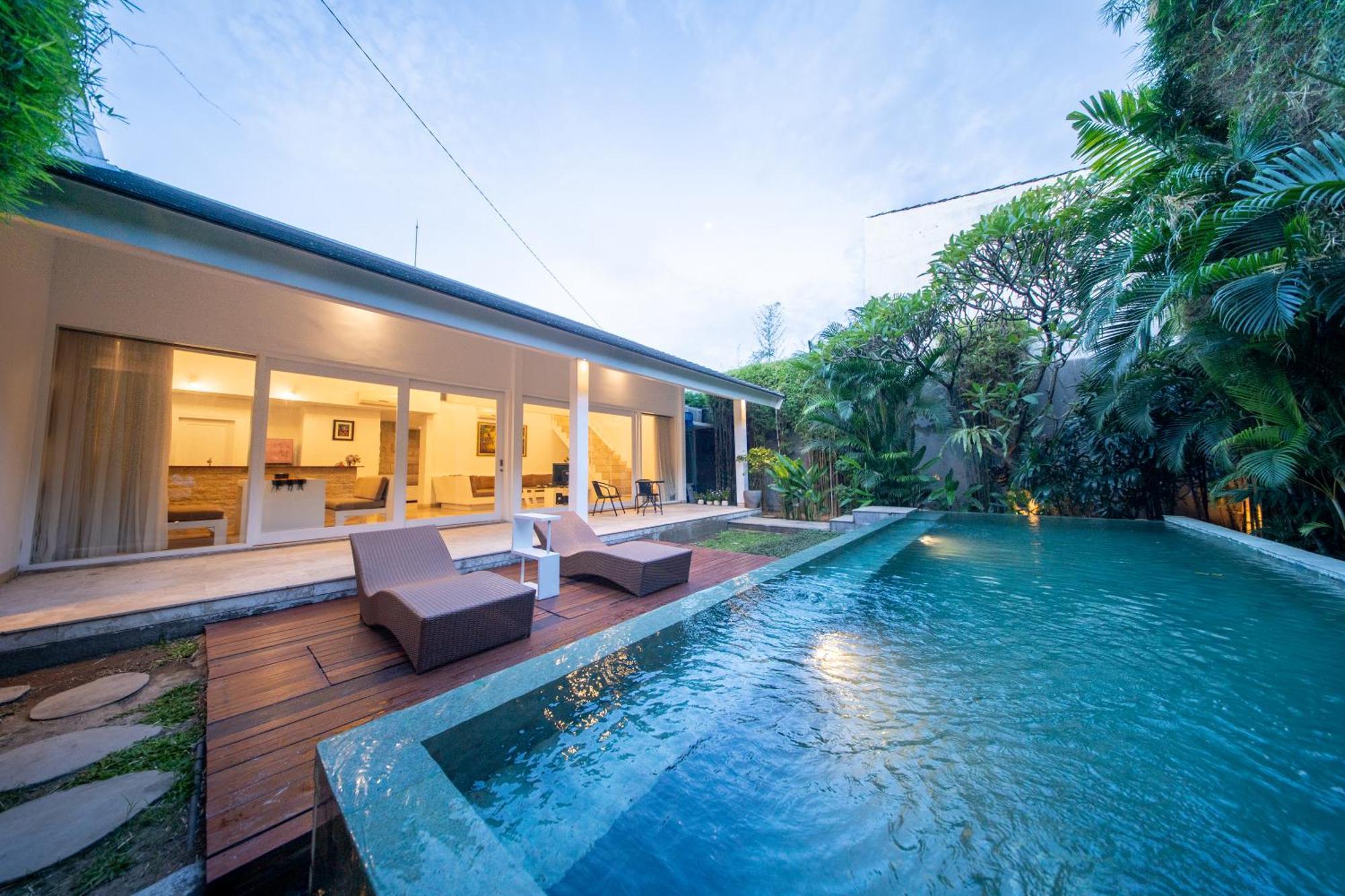 Villa Rainbow Sanur Екстер'єр фото